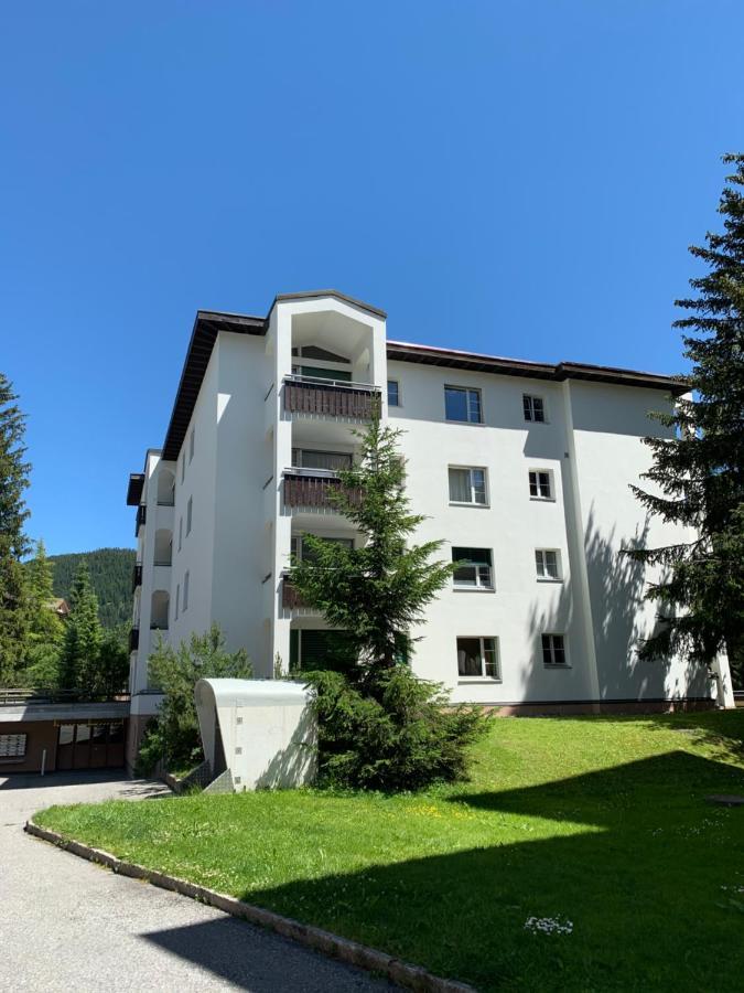 Zentral Bei Kongresshaus, Langlaufloipe, Hallenbad, Garage, Wifi, Voll Ausgestattet - Fewo Gian Davos Extérieur photo